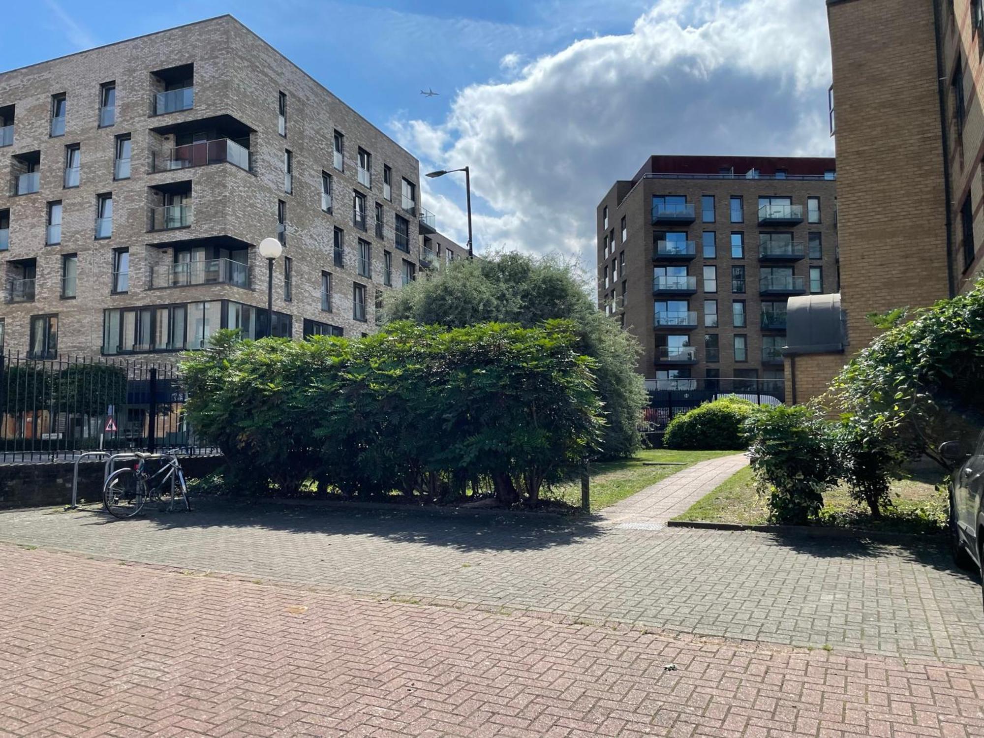 Surrey Docks Se16 Near Canada Water N Easy Access Canary Wharf Londra Esterno foto