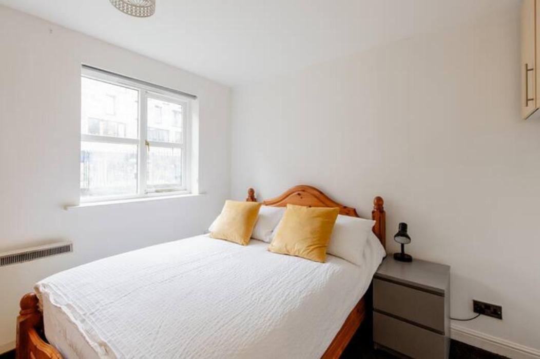 Surrey Docks Se16 Near Canada Water N Easy Access Canary Wharf Londra Esterno foto